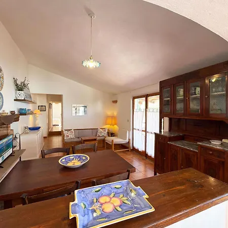 Casa Egy - Argonautivacanze Casa Castagno